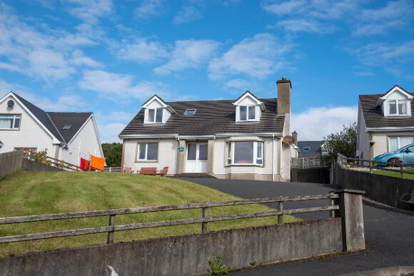 Photo 1 of 33 Golf Course Road, Tullaghcullion, Donegal Town