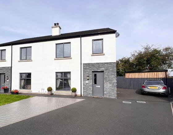 Photo 1 of 5 Glovers Lane, Toomebridge