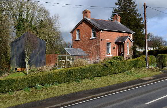 Photo 1 of Country Cottage With Paddock, 16 Belfast Road, Glenavy