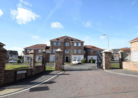 Photo 1 of 9 Mount Eagles Court, Belfast