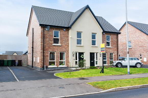 Photo 1 of 91 Woodbrook Avenue, Lisburn