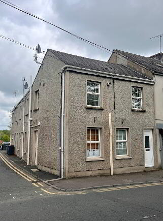 Photo 1 of 32 Kenlis Street, Banbridge