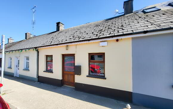 Photo 1 of 9 Mccurtain Street, Gorey