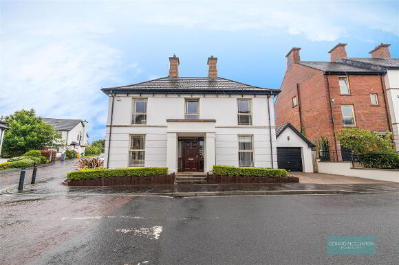 Bracken Hill Close-1.jpg