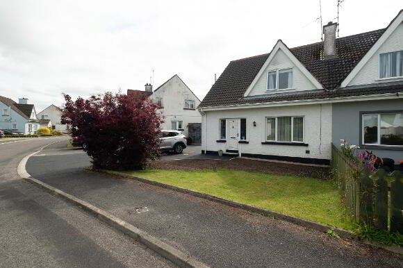 Photo 1 of 10 Cherry Valley, Enniskillen