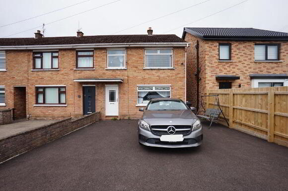 Photo 1 of 8 Kennedy Drive, Lisburn