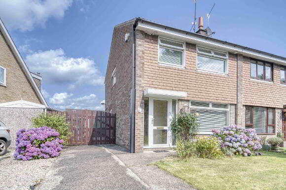 Photo 1 of 9 Woodview Crescent, Lisburn