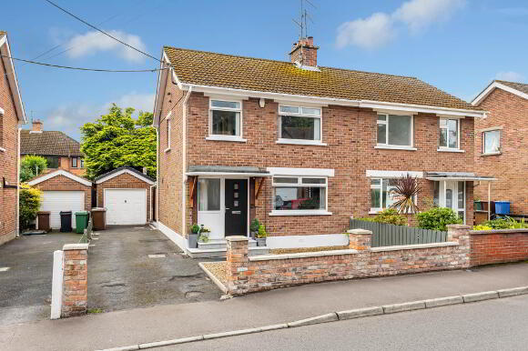 Photo 1 of 8 Beechdene Drive, Lisburn