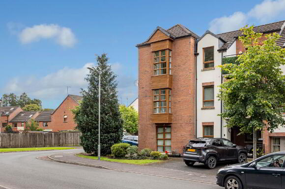 Photo 1 of 38 Redwood Dale, Dunmurry, Belfast