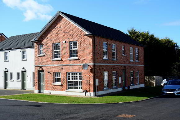 Photo 1 of 29b Harlow Green, Moira