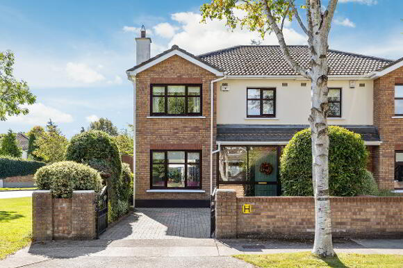 Photo 1 of 2 Edmundsbury Court, Lucan