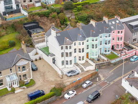 Photo 1 of 170 Seacliff Road, Bangor