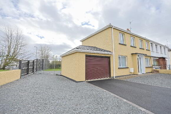Photo 1 of 18 Edenderry Park, Banbridge