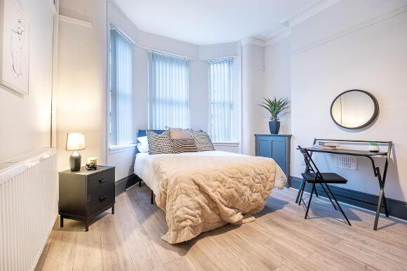 Bedroom 5.jpg