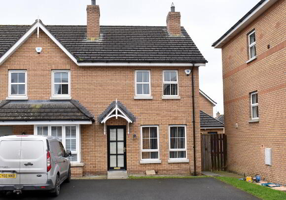 Photo 1 of 4 Mornington View, Lisburn