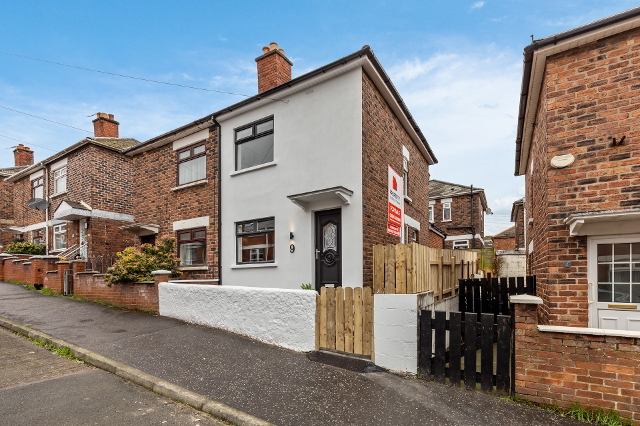 Photo 2 of 9 Dhu Varren Parade, Belfast