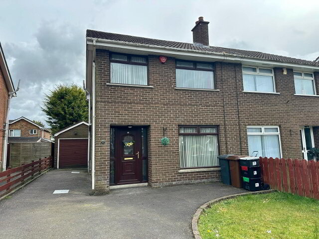 Photo 1 of 10 Ballyhenry Gardens, Newtownabbey