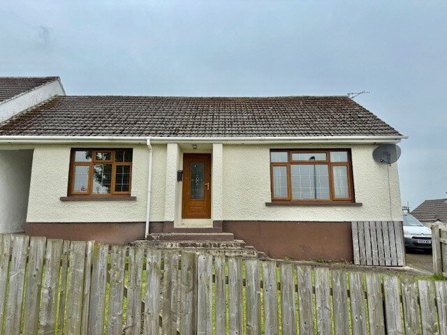 Photo 1 of 26 St Annes Gardens, Greysteel, Derry