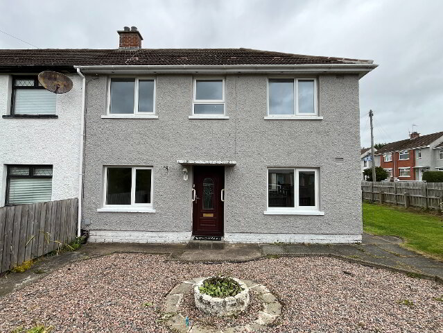 Photo 1 of 27 Wheatfield Drive, Lurgan