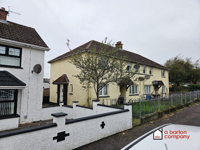 Photo 1 of 52 Carnreagh Bend, Rathcoole, Newtownabbey