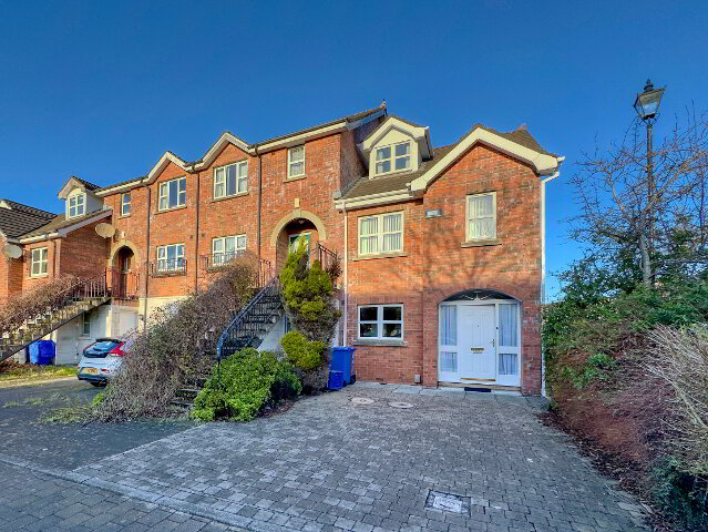 Photo 1 of 10 Ardenlee Green, Belfast