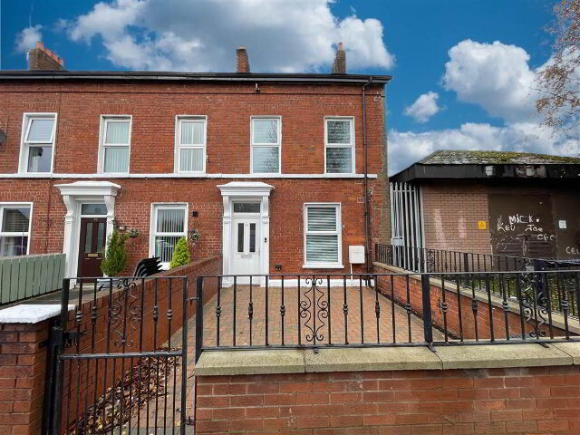 Photo 1 of 98 Mountpottinger Road, Belfast