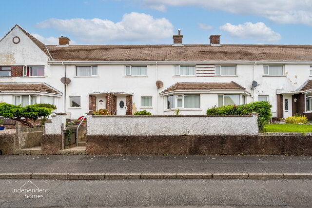 Photo 1 of 33 Wellington Avenue, Larne