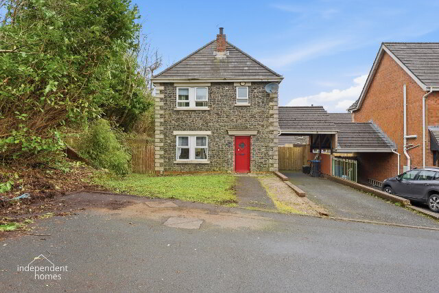 Photo 1 of 17 Alderley Crescent, Newtownabbey