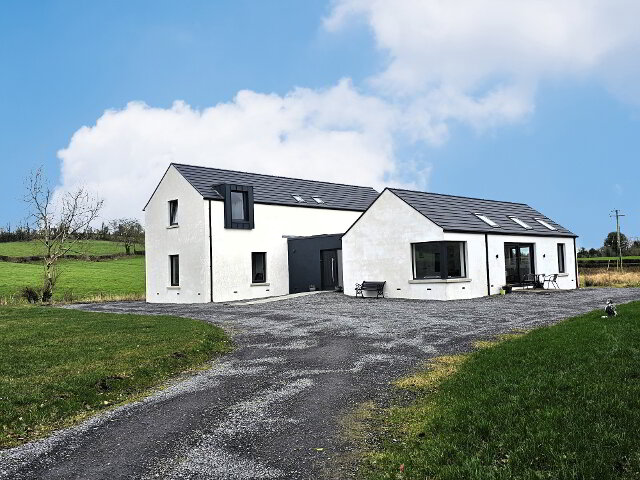 Photo 1 of 4 Loop Road, Newtownbutler