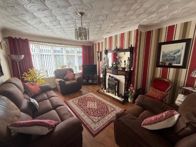 Photo 3 of 46 Silverbrook Park, Newbuildings, Londonderry