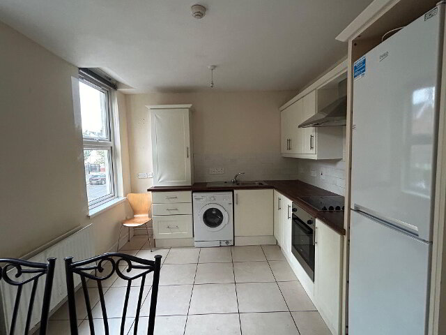 Photo 1 of Great Apartment, 2b Rugby Avenue, Queens Quarter, Belfast