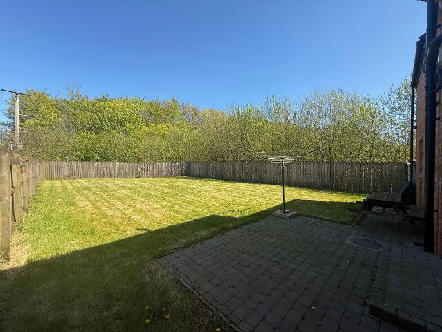 Photo 34 of 14 Eaton Fields, Ballymena