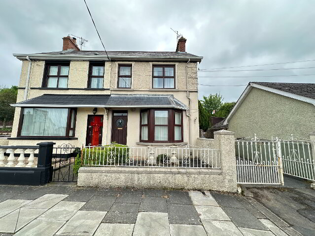 Photo 1 of 42 Killyman Street, Moy