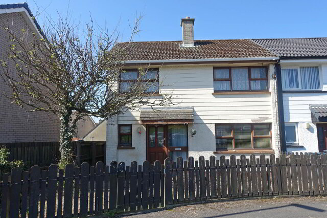 Photo 1 of 13 Kilmacormick Close, Enniskillen
