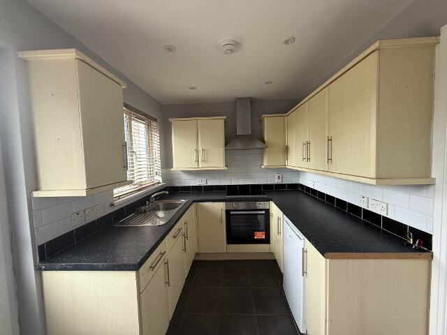 Photo 4 of 18 West Road, Portglenone, Ballymena