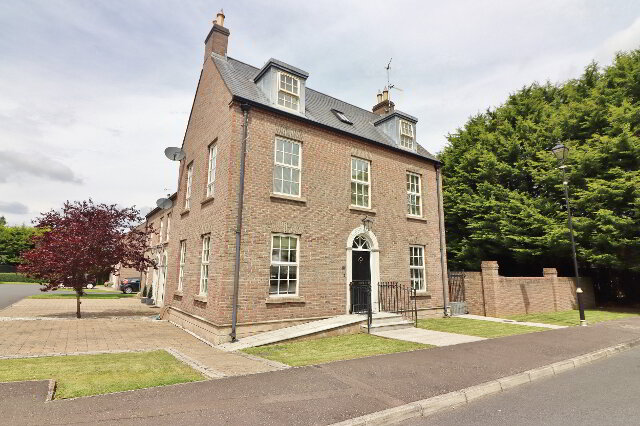 Photo 1 of 27 Derry Park Lane, Lurgan