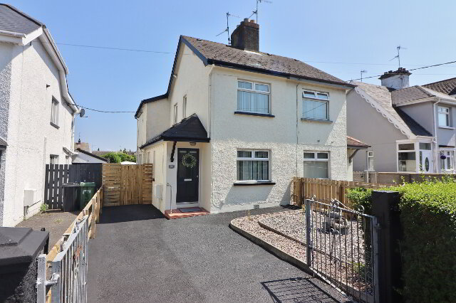 Photo 1 of 128 Lake Street, Lurgan