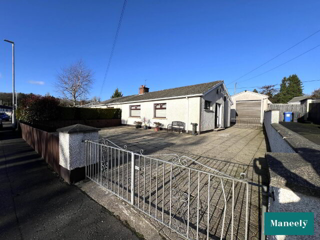 Photo 1 of 13 Springfield Crescent, Dungannon