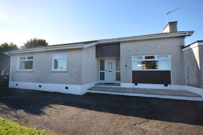 Photo 1 of 18 Castle Gardens, Richhill