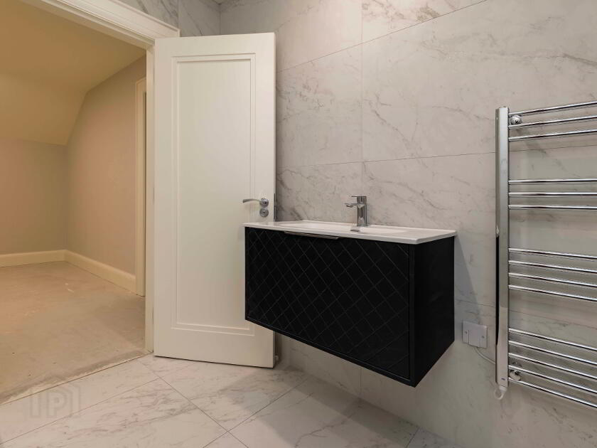 Photo 40 of 96 Hillsborough Road, Dromore