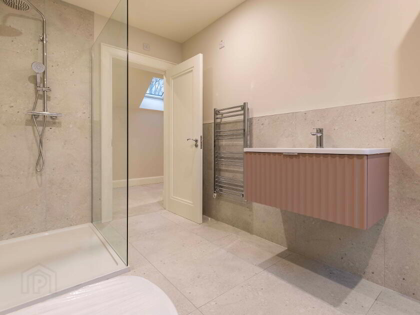 Photo 33 of 96 Hillsborough Road, Dromore