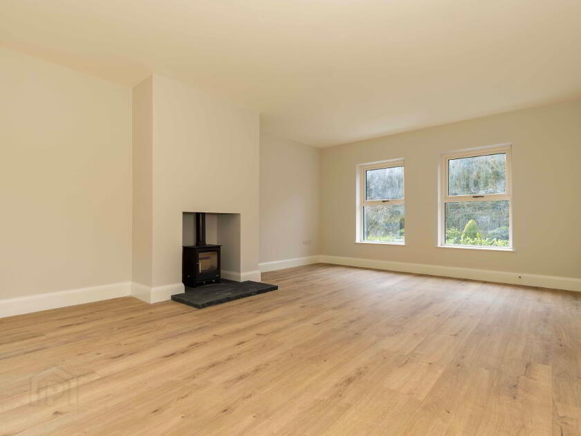 Photo 26 of 96 Hillsborough Road, Dromore