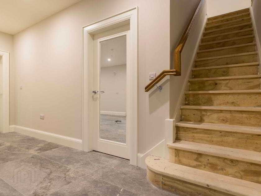 Photo 9 of 96 Hillsborough Road, Dromore