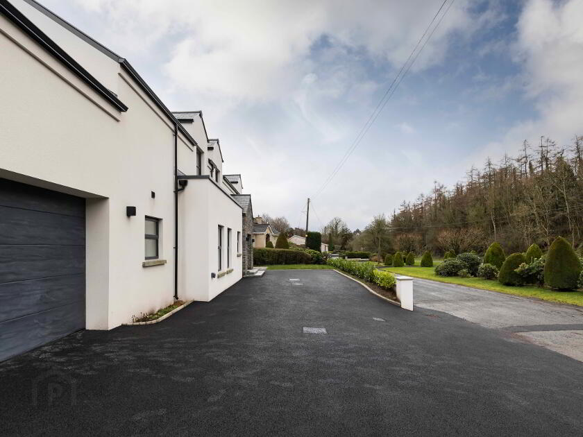 Photo 63 of 96 Hillsborough Road, Dromore