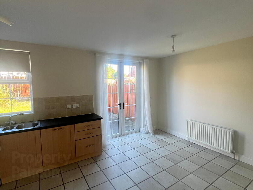 Photo 6 of 11 Glebe Crescent, Moira