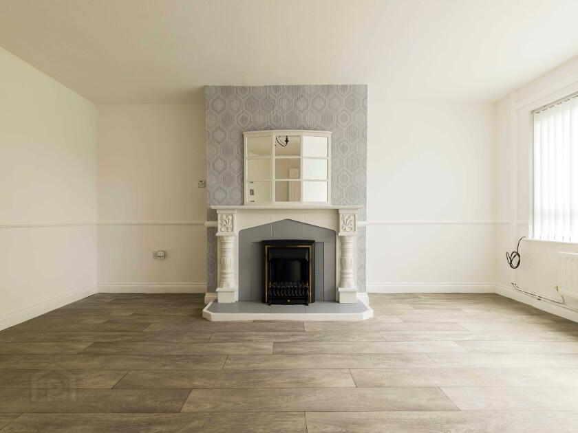 Photo 5 of 27 Ashvale Drive, Loughbrickland