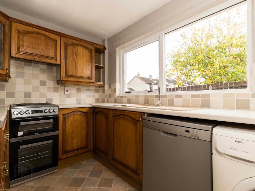 Photo 7 of 27 Ashvale Drive, Loughbrickland