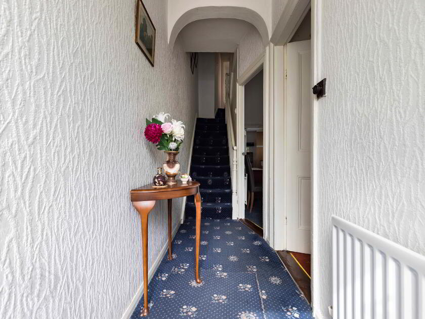 Photo 2 of 38 Kenlis Street, Banbridge