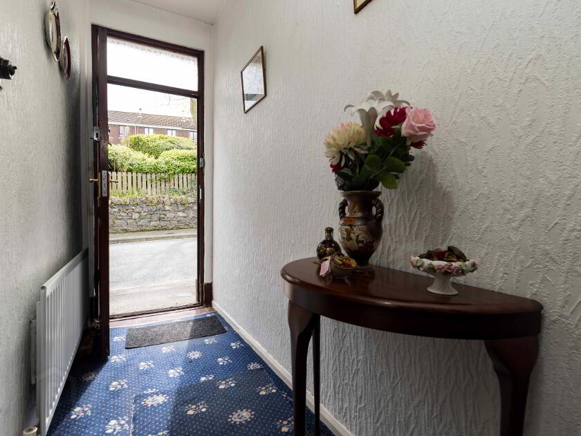 Photo 3 of 38 Kenlis Street, Banbridge
