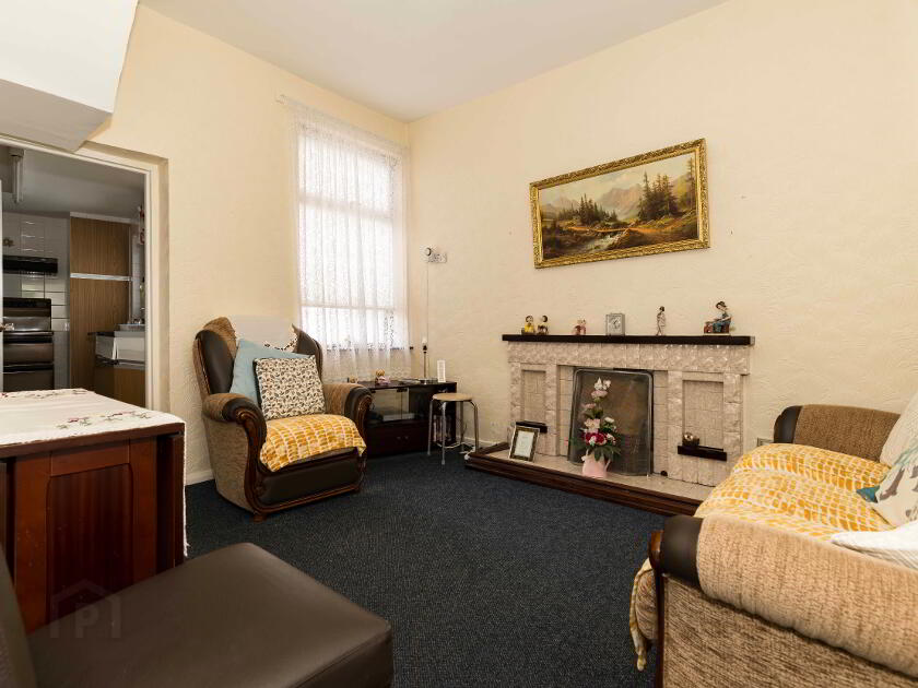 Photo 6 of 38 Kenlis Street, Banbridge